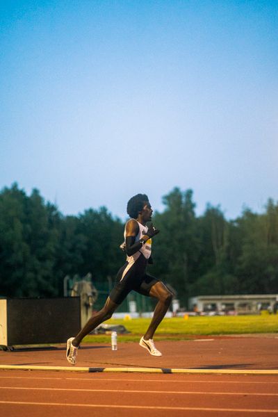 Mohamed Mohumed (LG Olympia Dortmund) ueber 1500m am 28.05.2022 waehrend der World Athletics Continental Tour IFAM Oordegem in Oordegem